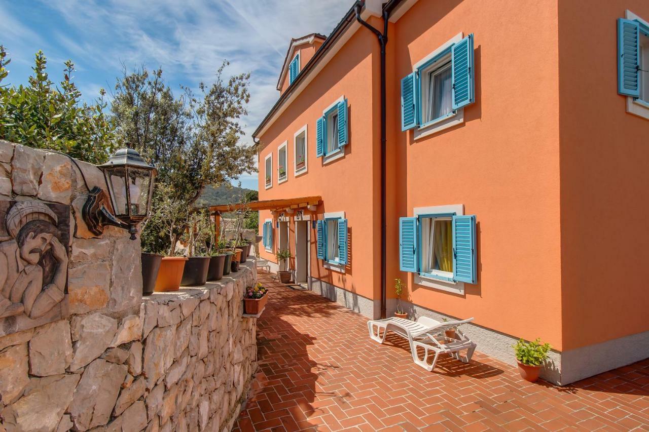 Apartmani Villa Casper Veli Lošinj Exteriér fotografie